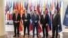 Првите луѓе на австриската, чешката и словачката дипломатија, настапувајќи и во име на Жосеп Борел, дојдоа за серија средби и со власта и со опозицијата, да го деблокираат политичкиот ќор-сокак. 