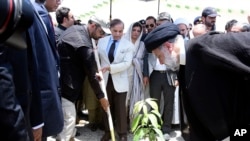 د ایران صدر ابراهیم ريسي او د پاکستان وزیراعظم شهبازشریف د سرحدي بازار د پرانستې په دستوره کې شرکت وکړو