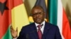 Rais wa Guinea-Bissau Umaro Sissoco Embalo akiwa katika mkutano na waandishi wa habari wakati wa ziara yake Afrika Kusini, Aprili 28, 2022. Picha ya AFP
