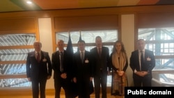 Azərbaycan Prezidentinin köməkçisi Avropa İttifaqında (Foto: Avropa Şurası prezidentinin xarici siyasət üzrə baş müşaviri Simon Mordunun "X" platformasından götürülüb)