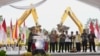 Presiden Jokowi meletakan batu pertama berbagai sarana infrastruktur di Ibu Kota Nusantara di Penajam Paser Utara, Kaltim.(Setpres RI)