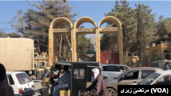 ښاغلي جسټس زياته کړه چې دوی به د اېف ايي ای په تحقيقاتو نه اثر اندازه کيږي. هغه زياته کړه دا د ټولې صوبې ستونزه "زموږ اولادونه په دې پوهنتون کې درسونه وايي، که څه شوي هم نه وي خو زدکوونکي پريشانه او ويريدلي دي."