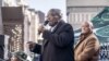 Rais wa zamani wa Afrika Kusini Jacob Zuma akihutubia wafuasi wake nje ya Mahakama kuu ya Johannesburg, Juni 3, 2024. Picha ya AFP