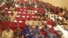 Vue des participannts à la conférence des Chefs d'Etats de la zone Cemac, le 26 mars 2019. (VOA/André Kodmadjingar)