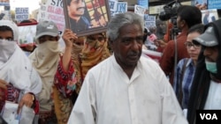 په بلوچستان کې د بې درکه کسانو د حقونو تنظیم وایس فار بلوچ مسنگ پرسنز مشر ماما قدیر بلوچ