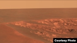 La teinte rougeâtre de la surface de Mars résulte de rouille de fer oxydé 
