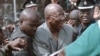 L'ex-président sierra-léonais Ahmed Tejan Kabbah, le 20 janvier 2002 à Bo, lors de la campagne électorale (VOA/Nathalie Barge)