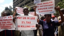 Bayakhala Ababalisi Ngeholo Eliphansi eZimbabwe