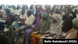 Wani aji cike makil da dalibai a Jami’ar Bayero dake Kano, Najeriya. 