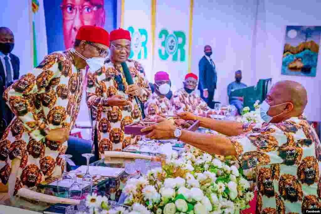 Buhari a fadar gwamnatin Imo&nbsp;(Facebook/Femi Adesina)