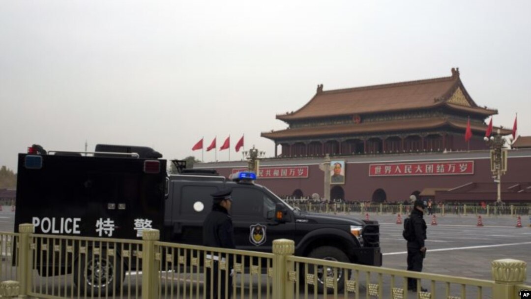 Pekindagi Tiananmen maydoni