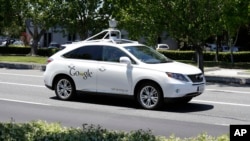 Une Google car (AP)