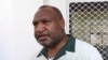 Perdana Menteri Papua Nugini James Marape tiba di Nuku'alofa, Tonga, pada 27 agustus 2024, untuk menghadiri acara tahunan Forum Kepulauan Pasifik. (Foto: AP/Charlotte Graham-McLay)