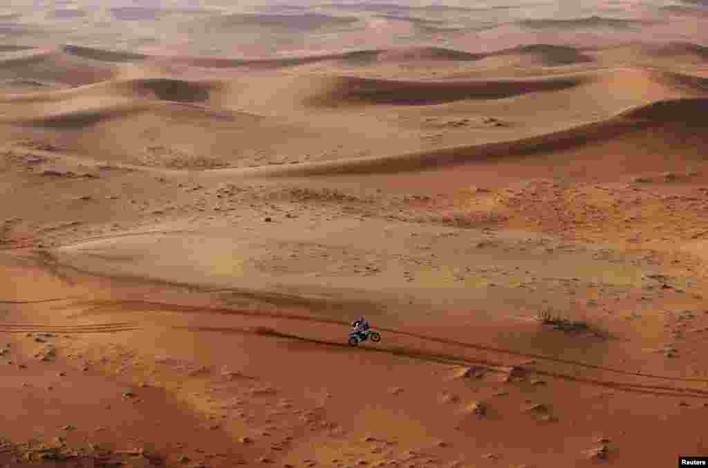 Rockstar Energy Husqvarna Factory Racing&#39;s Skyler Howes competes in the state 3 of Dakar Auto Rally from&nbsp;Al Qaisumah to Al Qaisumah, Saudi Arabia.